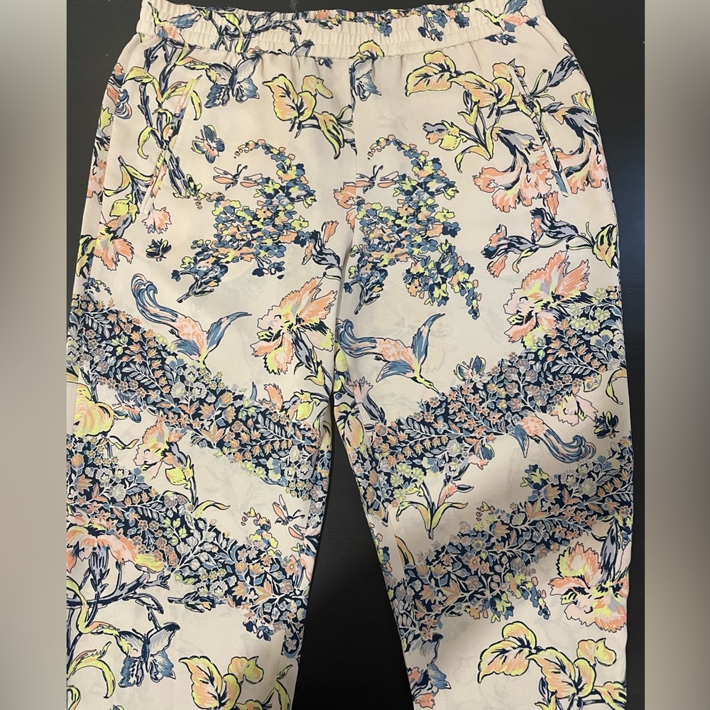 BCBG Max Azria breezy print pants. Size M. *Excellent Cond.* - Picture 1 of 10